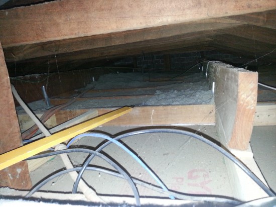 gaps in ceiling insulation